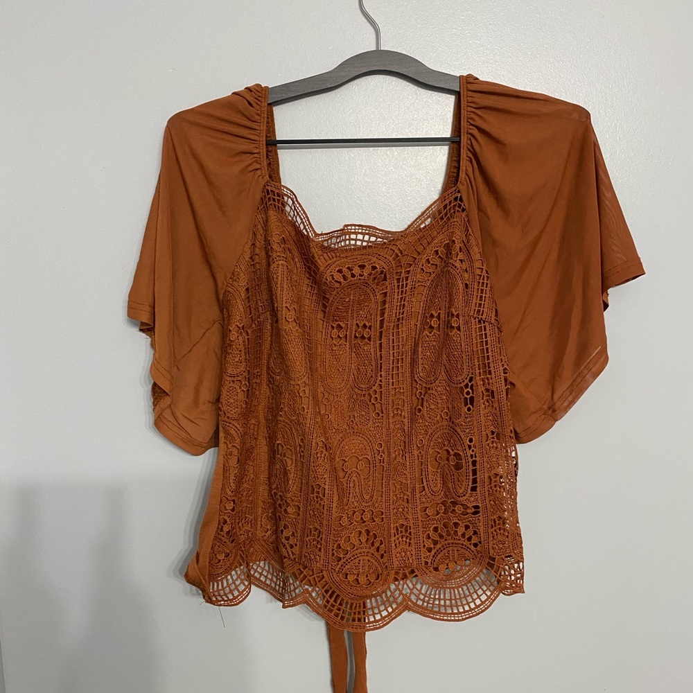 Willow and root tie back